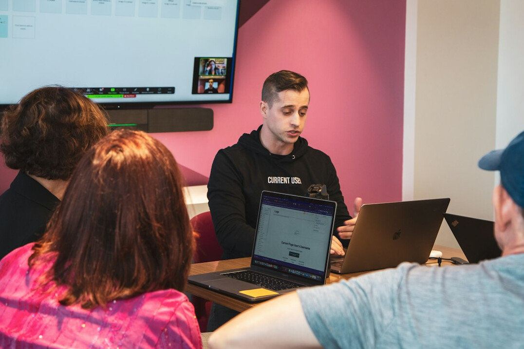students in croatian programming class